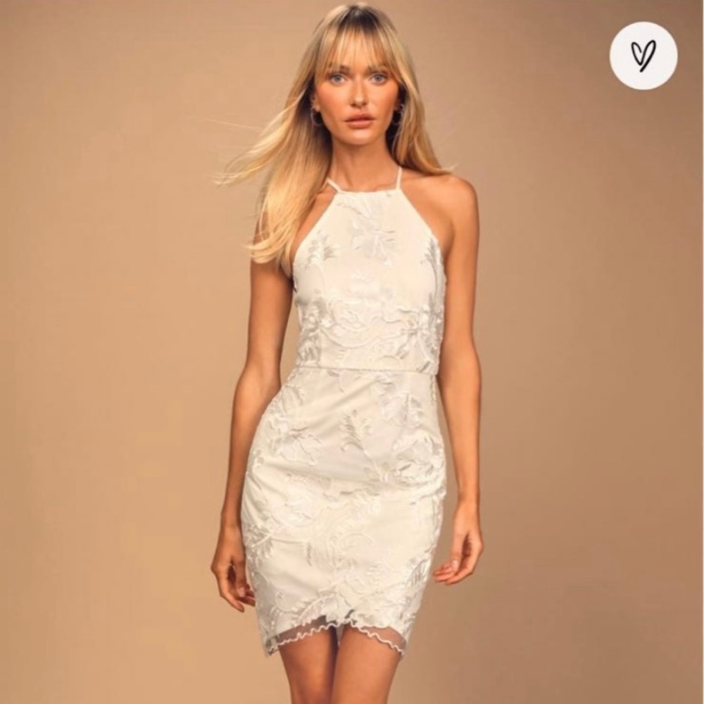 In the Moment White
Embroidered Lulu Dress